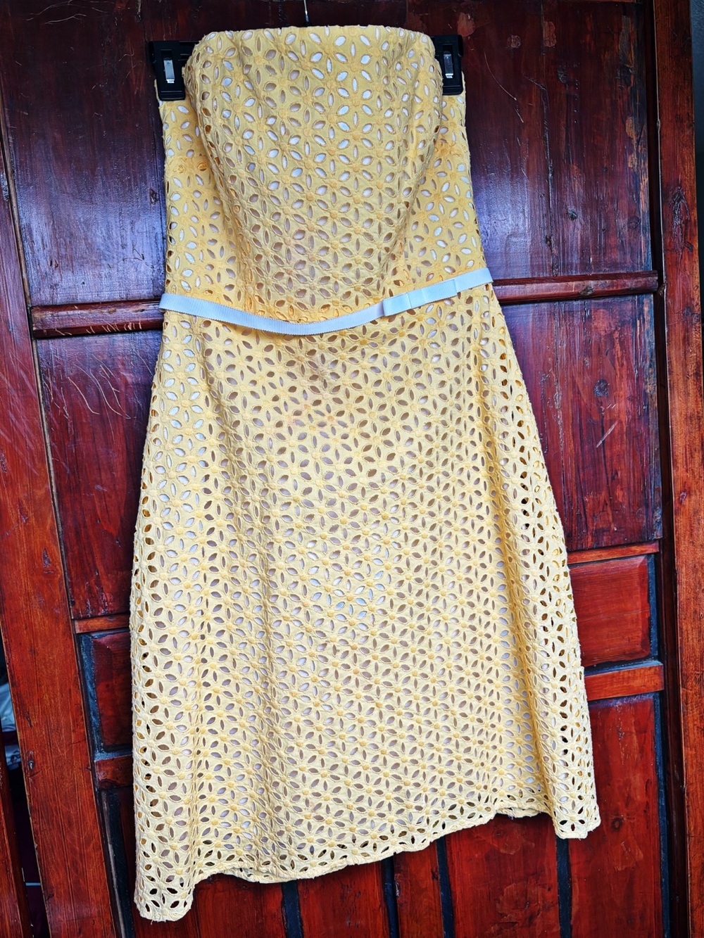LAUNDRY Shelli Segal Yellow Eyelet Dress size 6
